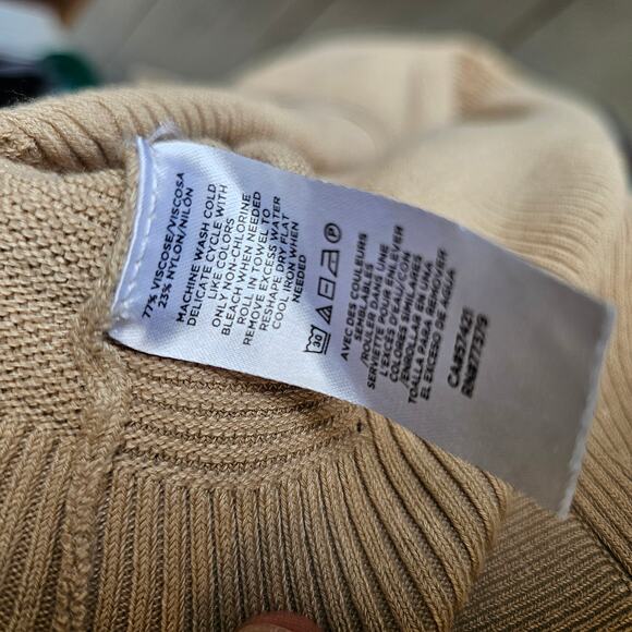 Ann Taylor Beige Button Front Ribbed Academia Sweater Vest Tank Top Size Medium - Picture 11 of 11